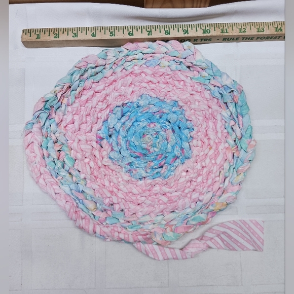 Started Rag Rug Orphans/Oval& Round/ Crochet or Toothbrush Rug Making - Picture 3 of 11